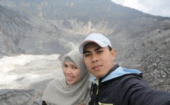 Harum Prebiana Bersama Sang Suami