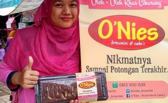 Mengingat Semangat Nur Azizah, Pemilik Brownies Panggang Dengan Brand O'Nies