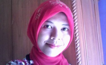 Ratna Rafaya, Produsen Kemasan Tile Dengan Brand Rafaya Yang Sukses Menjalankan Bisnisnya